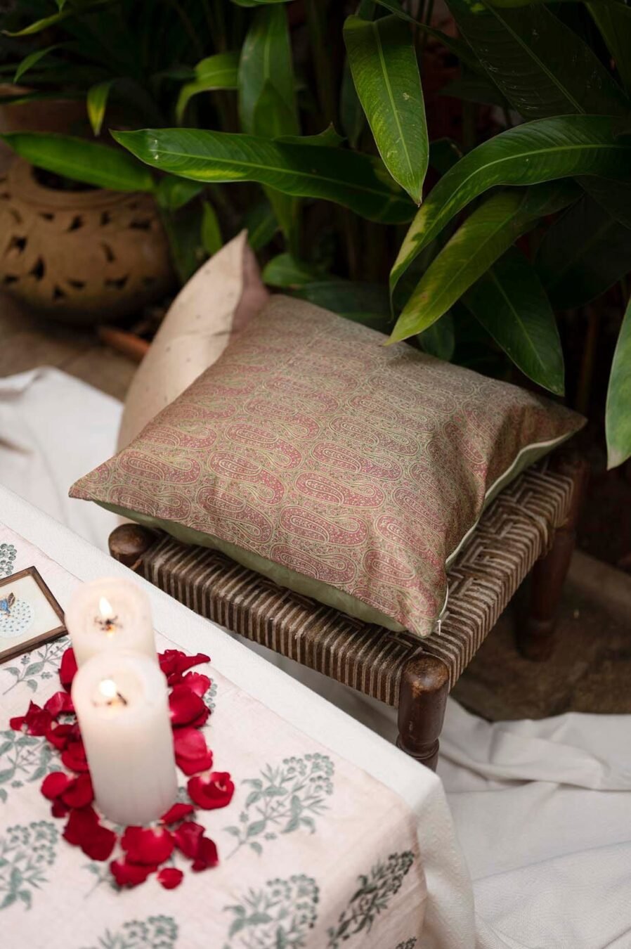 Hazrat handwoven cushion -1 pc