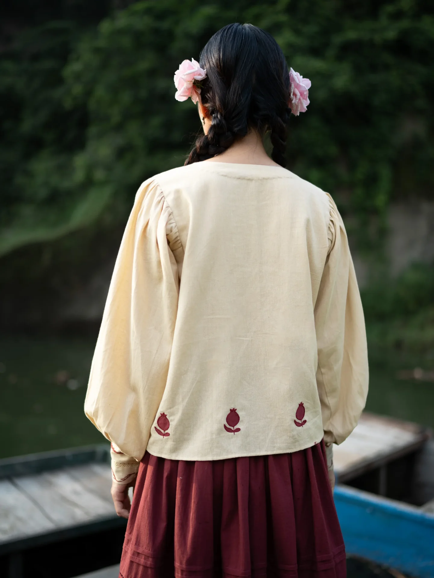Ella-top-1.webp