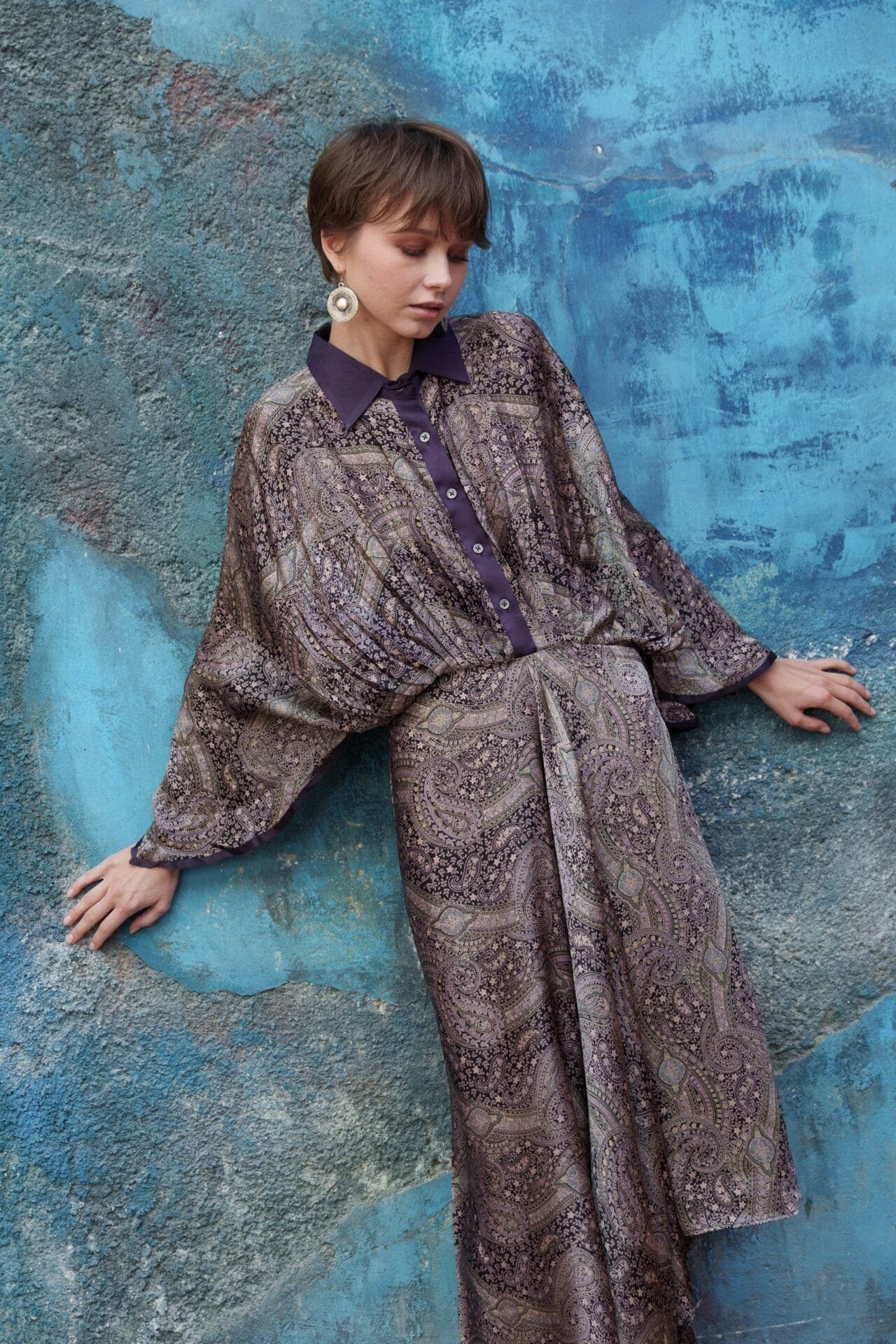 Black Paisley Satin Kimono