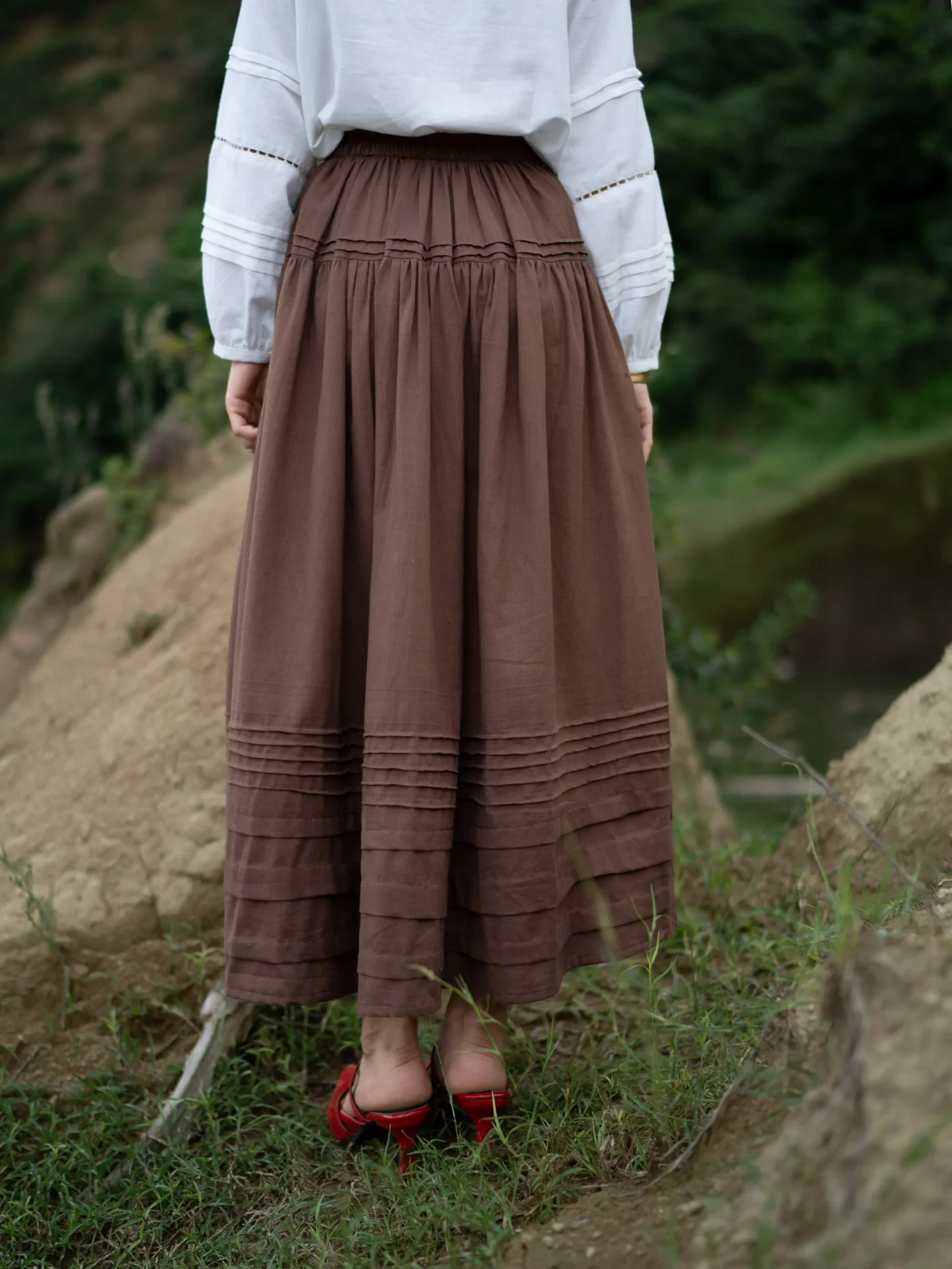 caia-skirt-2.webp