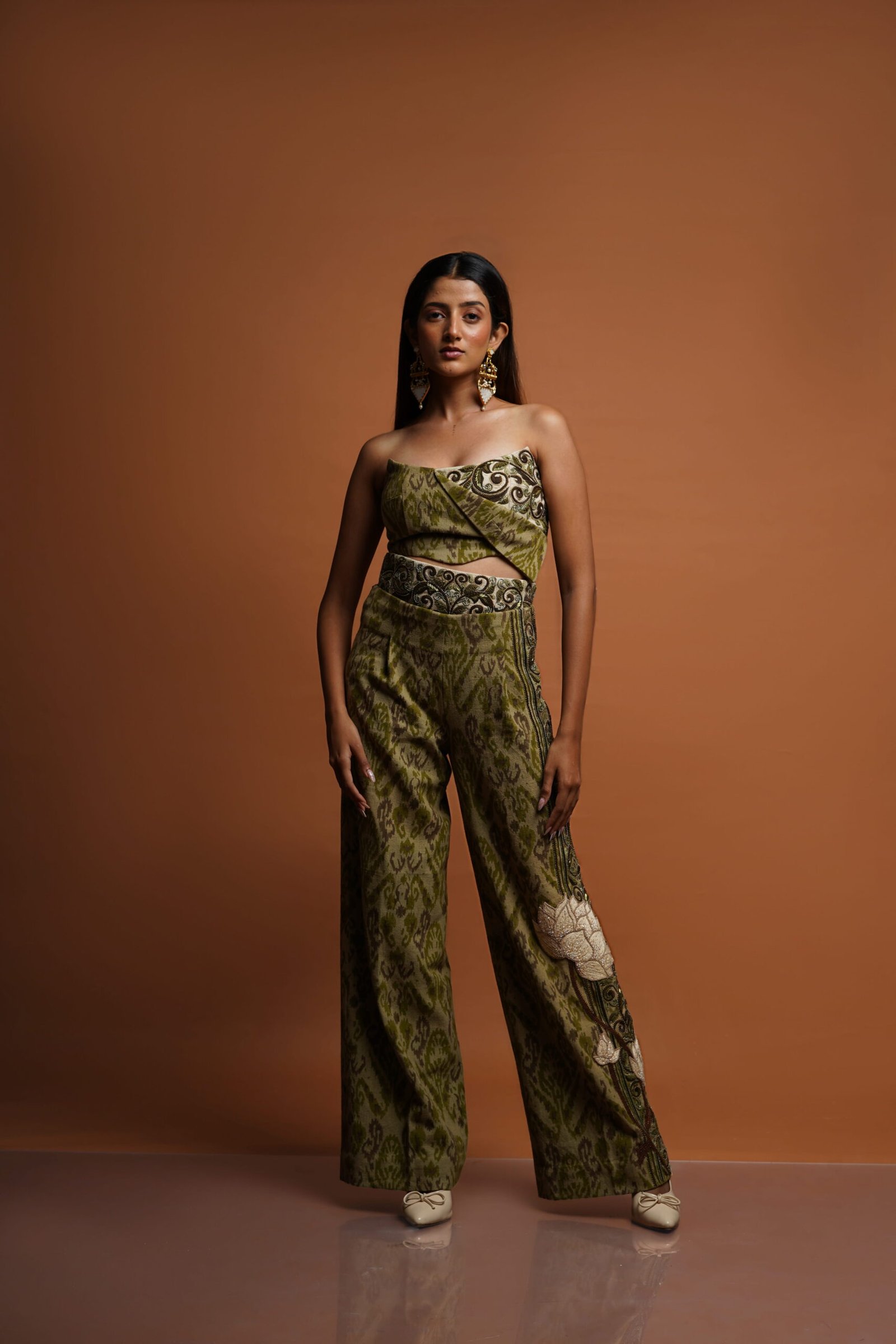Kaia Three-Piece Set