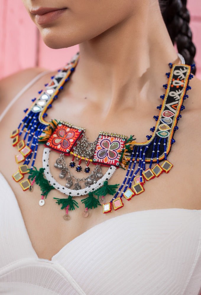 Hoera Neckpiece