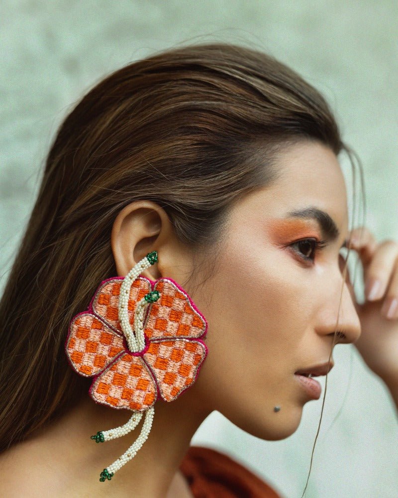 Guai Floral Earrings