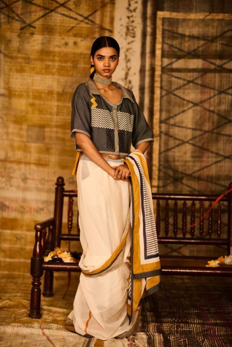 Alignment Saree & Blouse